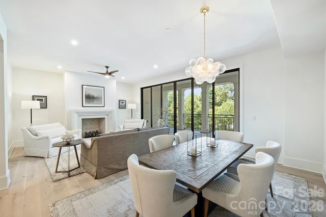 409 Queens Road 301, Charlotte, NC 28207