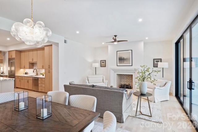 409 Queens Road 301, Charlotte, NC 28207