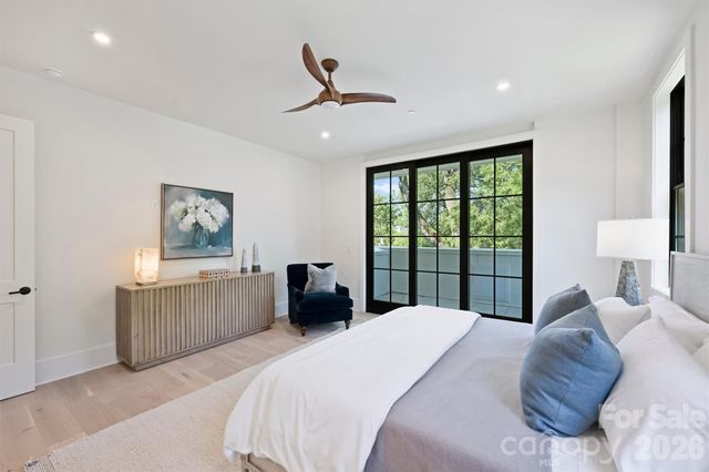 409 Queens Road 301, Charlotte, NC 28207