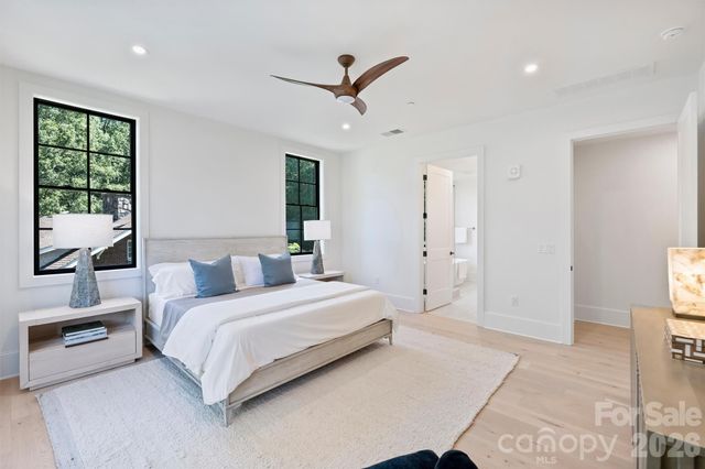 409 Queens Road 301, Charlotte, NC 28207