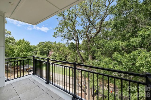 409 Queens Road 301, Charlotte, NC 28207