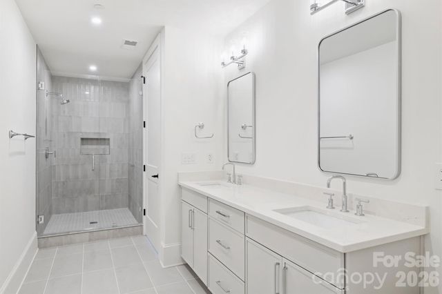 409 Queens Road 301, Charlotte, NC 28207