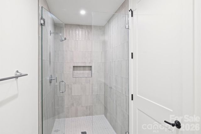409 Queens Road 301, Charlotte, NC 28207