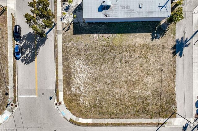 4632 SE 15th AVE, Cape Coral, FL 33904