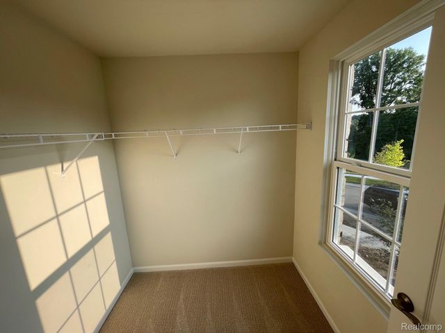 22470 Woodbridge Lane 28, Novi, MI 48375