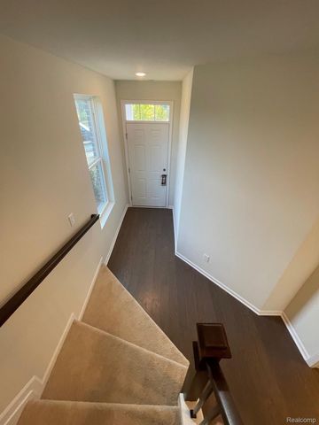 22470 Woodbridge Lane 28, Novi, MI 48375