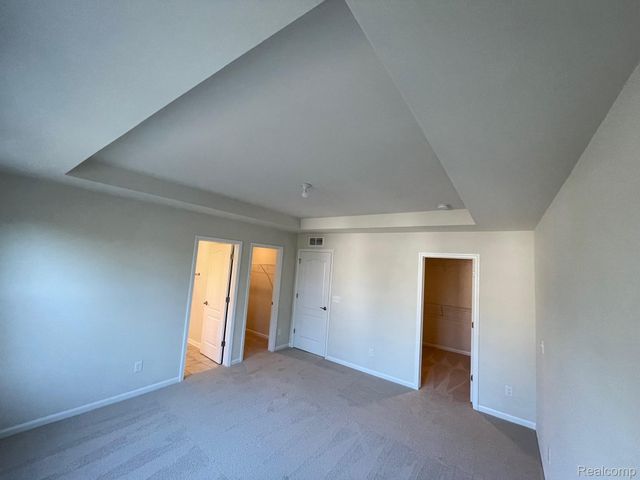 22470 Woodbridge Lane 28, Novi, MI 48375