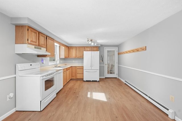 140 Town Farm Road, Brookfield, MA 01506