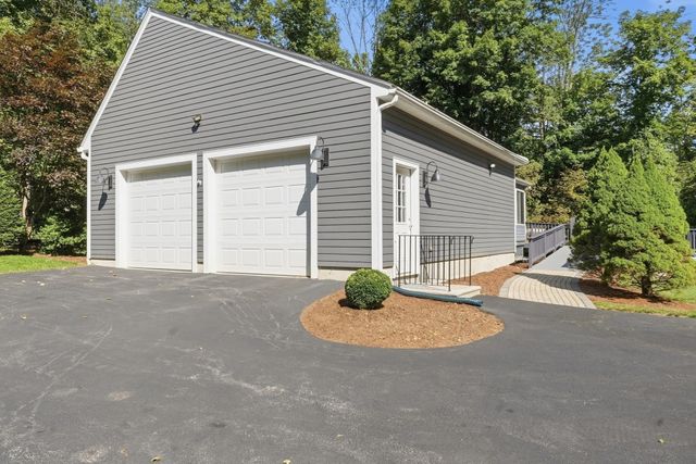 140 Town Farm Road, Brookfield, MA 01506