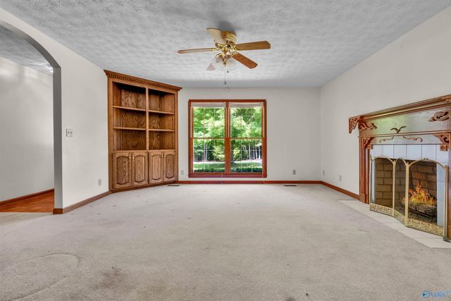 124 Mountain Creek Drive, Gadsden, AL 35901