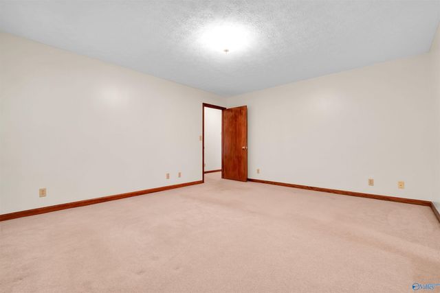 124 Mountain Creek Drive, Gadsden, AL 35901
