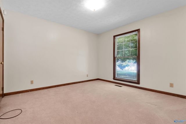 124 Mountain Creek Drive, Gadsden, AL 35901