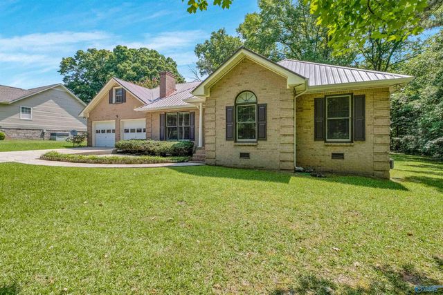 124 Mountain Creek Drive, Gadsden, AL 35901