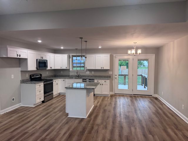 109 Morningside Dr, Clarksville, TN 37042