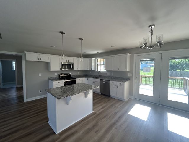 109 Morningside Dr, Clarksville, TN 37042