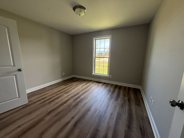 109 Morningside Dr, Clarksville, TN 37042