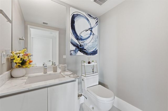 330 Sunny Isles Blvd 5-2304, Sunny Isles Beach, FL 33160