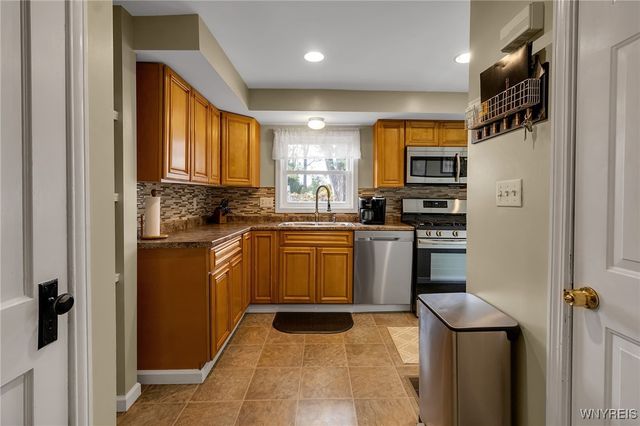 114 Lincoln Street, Lancaster, NY 14043