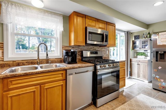 114 Lincoln Street, Lancaster, NY 14043