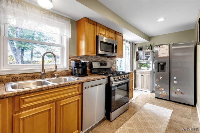 114 Lincoln Street, Lancaster, NY 14043