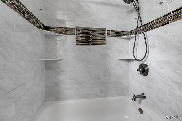 114 Lincoln Street, Lancaster, NY 14043