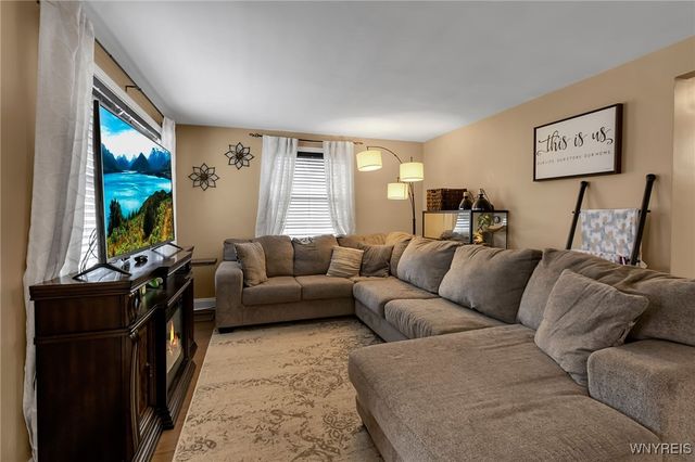 114 Lincoln Street, Lancaster, NY 14043