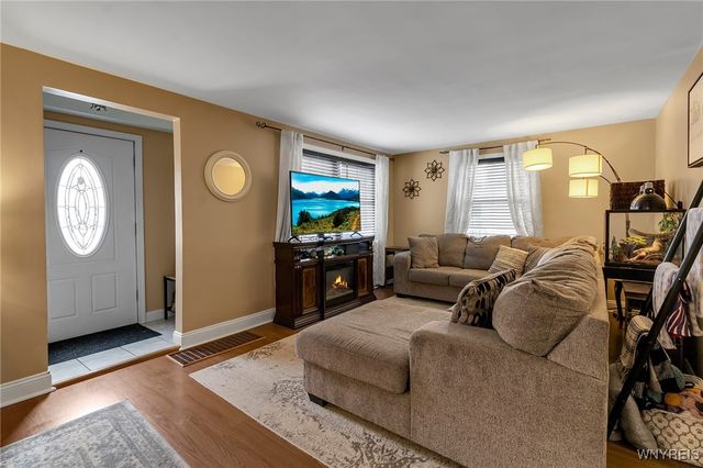 114 Lincoln Street, Lancaster, NY 14043