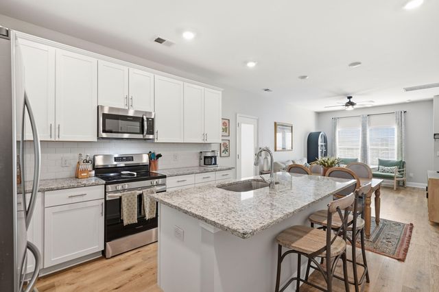 1604 Twin Rivers Drive, Wando, SC 29492