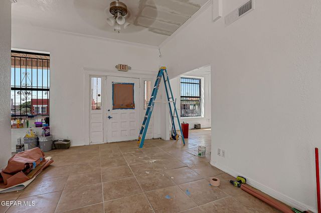 1331 Wyoming Avenue, El Paso, TX 79902