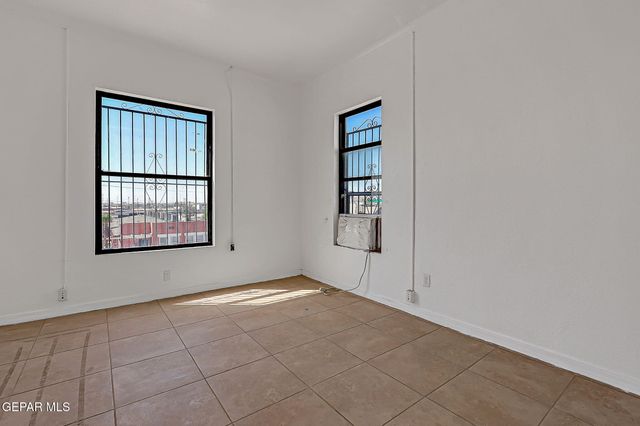 1331 Wyoming Avenue, El Paso, TX 79902