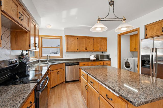 21245 123rd Avenue N, Rogers, MN 55374