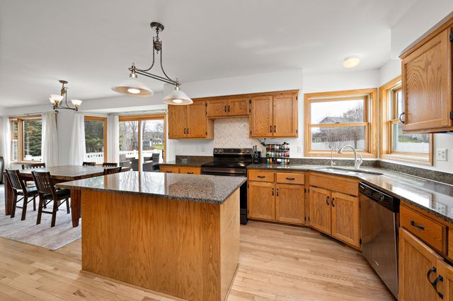 21245 123rd Avenue N, Rogers, MN 55374