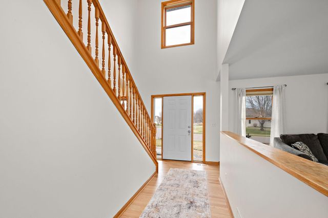 21245 123rd Avenue N, Rogers, MN 55374