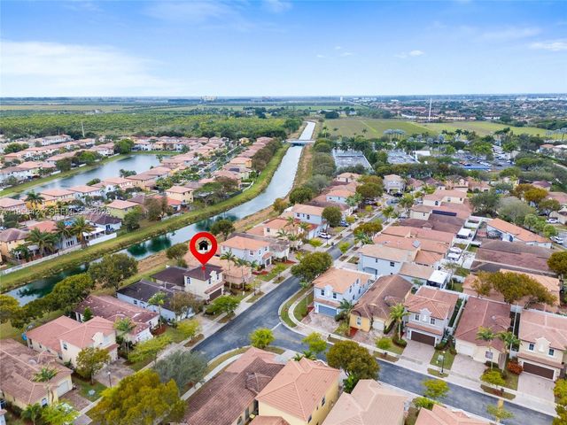 1097 NE 40th Rd, Homestead, FL 33033