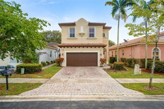 1097 NE 40th Rd, Homestead, FL 33033
