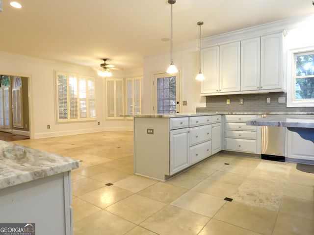 5335 Saville Drive, Acworth, GA 30101