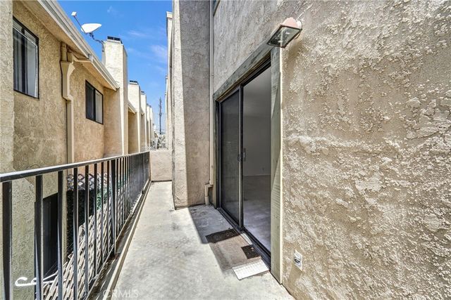 557 E Verdugo Avenue M, Burbank, CA 91501