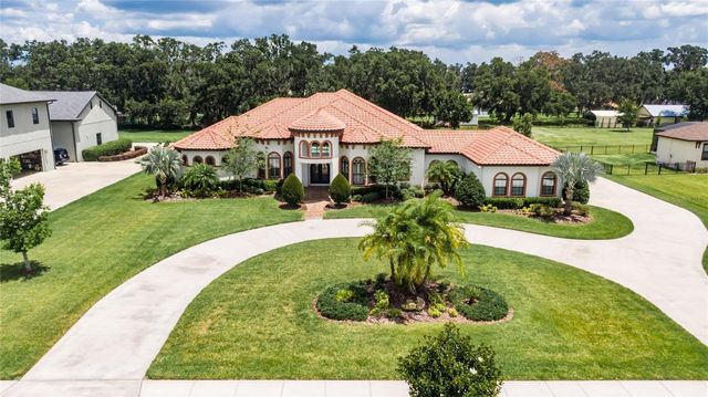 304 HAWK TALON DRIVE, Lithia, FL 33547