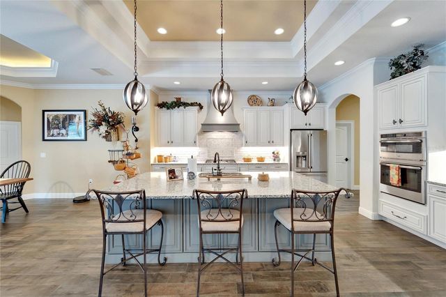 304 HAWK TALON DRIVE, Lithia, FL 33547