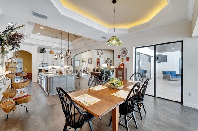 304 HAWK TALON DRIVE, Lithia, FL 33547