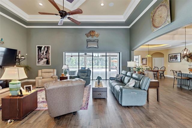 304 HAWK TALON DRIVE, Lithia, FL 33547