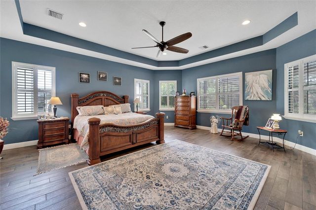 304 HAWK TALON DRIVE, Lithia, FL 33547