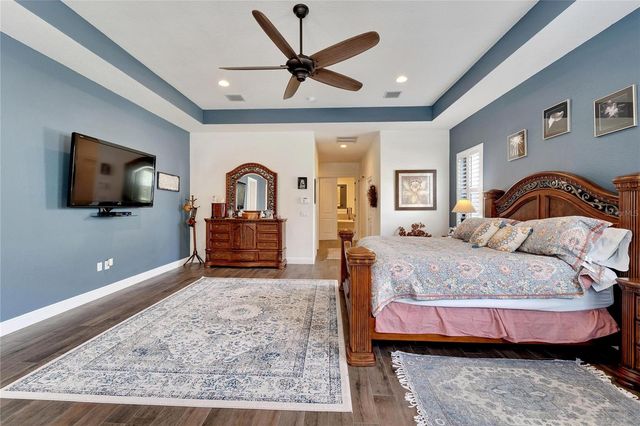 304 HAWK TALON DRIVE, Lithia, FL 33547