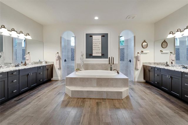 304 HAWK TALON DRIVE, Lithia, FL 33547