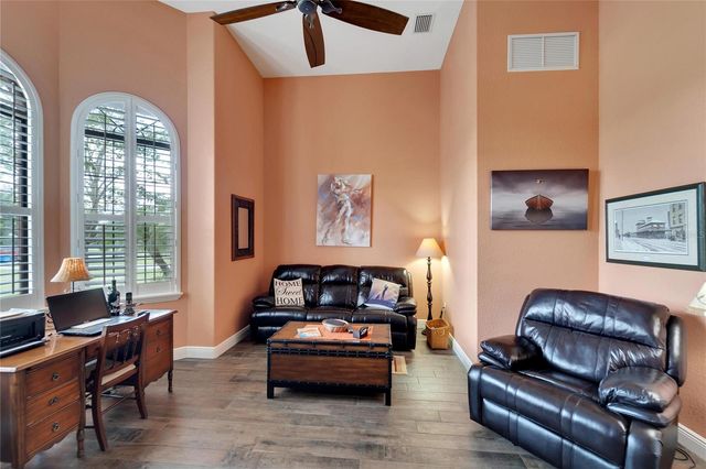 304 HAWK TALON DRIVE, Lithia, FL 33547