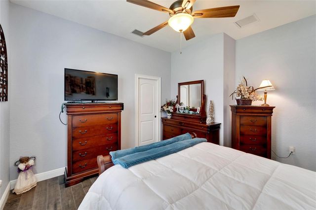 304 HAWK TALON DRIVE, Lithia, FL 33547