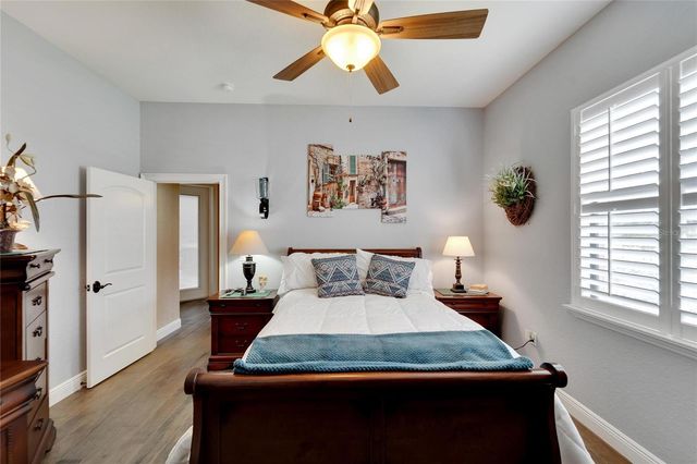 304 HAWK TALON DRIVE, Lithia, FL 33547