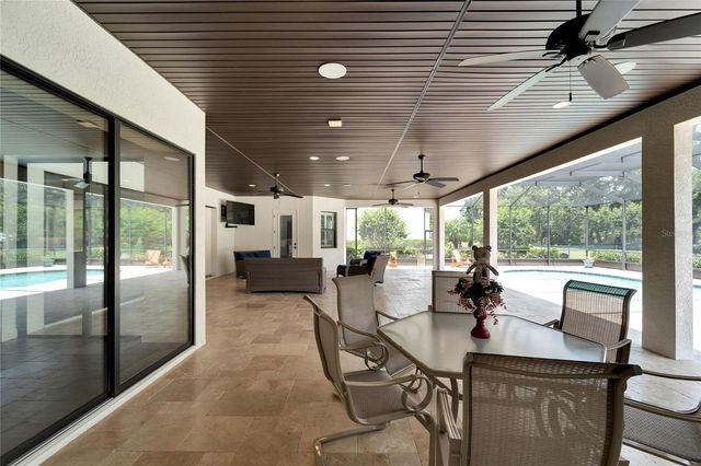 304 HAWK TALON DRIVE, Lithia, FL 33547