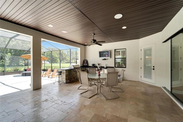 304 HAWK TALON DRIVE, Lithia, FL 33547