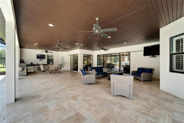 304 HAWK TALON DRIVE, Lithia, FL 33547